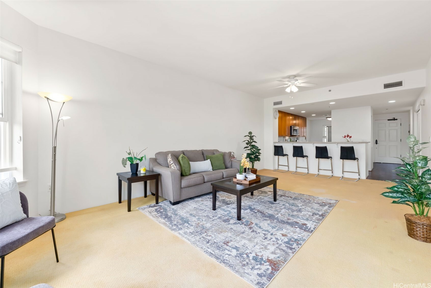 Property Photo:  520 Lunalilo Home Road 7411  HI 96825 