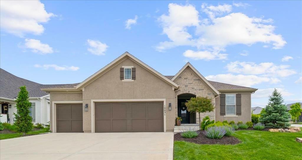 Property Photo:  10031 S Lakota Street  KS 66061 
