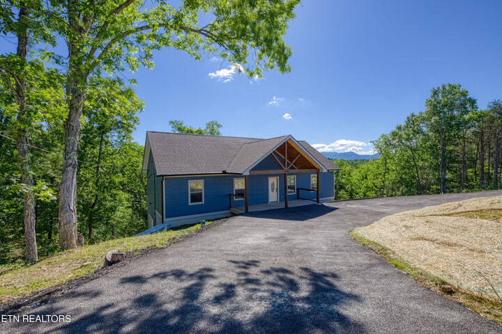 Property Photo: 1854 Chapel Rd TN 37876