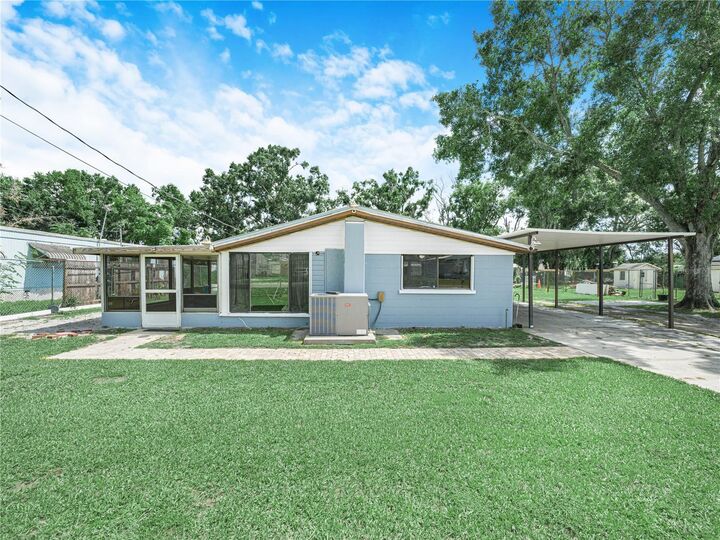 Property Photo: 2120 Dille Street FL 33815
