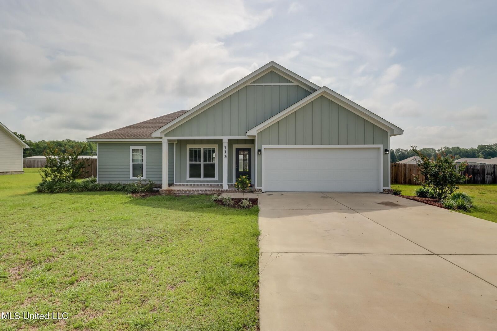 Property Photo: 113 Magnolia Farms Drive MS 39452