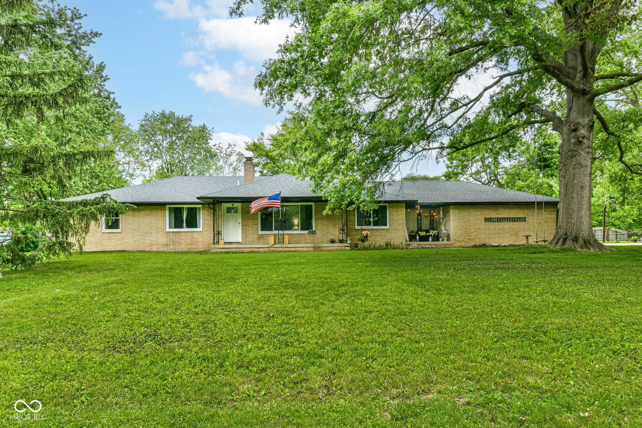 Property Photo: 1248 Hathaway Drive IN 46229