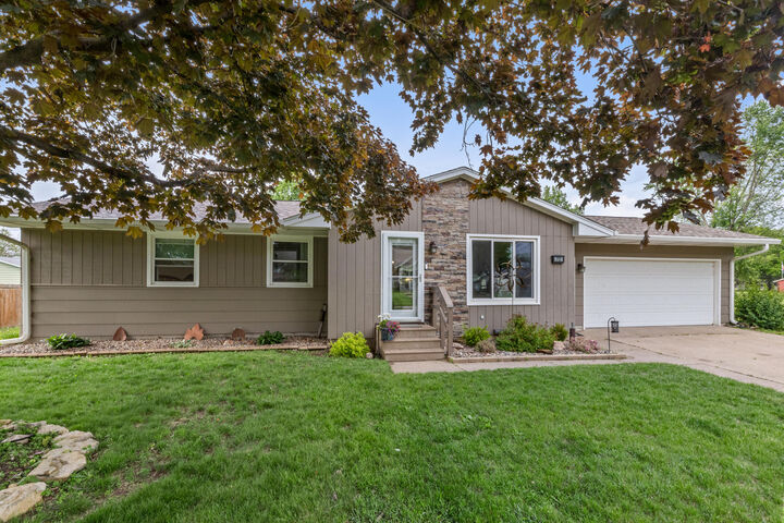 72 W 7th St  Buffalo City WI 54622 photo