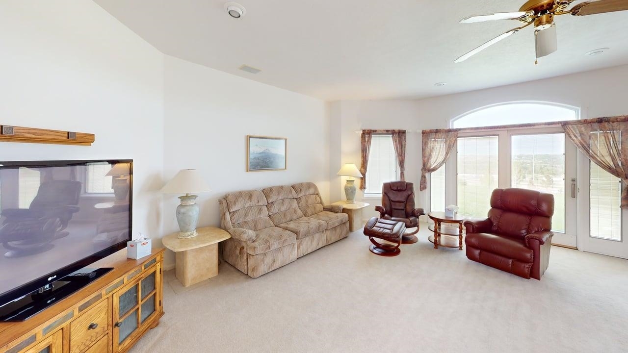 Property Photo:  2700 18th Ave SW  ND 58701 