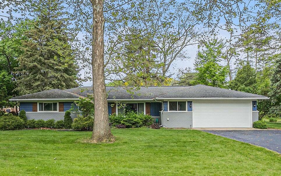 Property Photo: 1269 Potomac Drive MI 48306