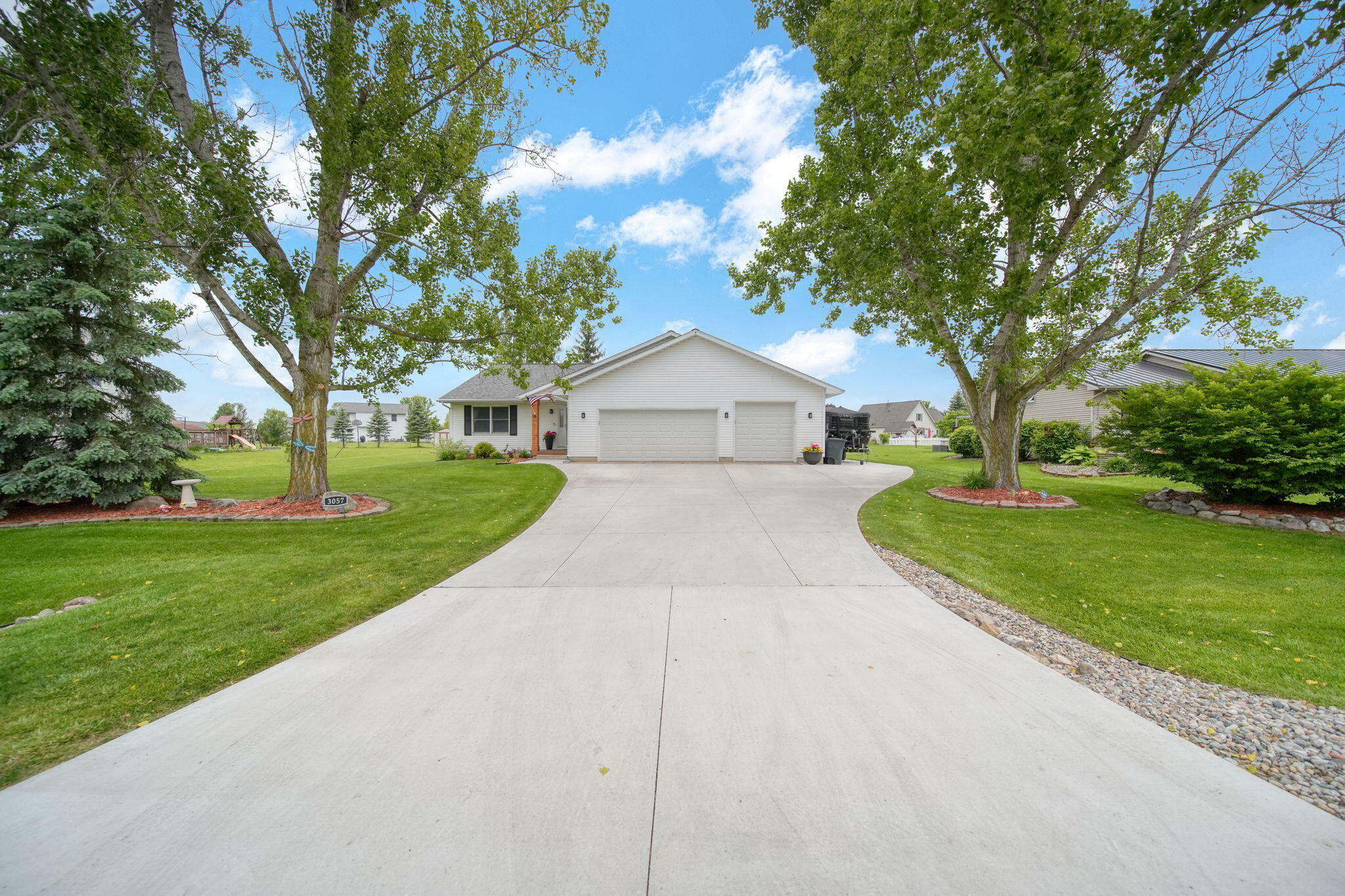 Property Photo: 3057 Northmor Drive W MI 49221