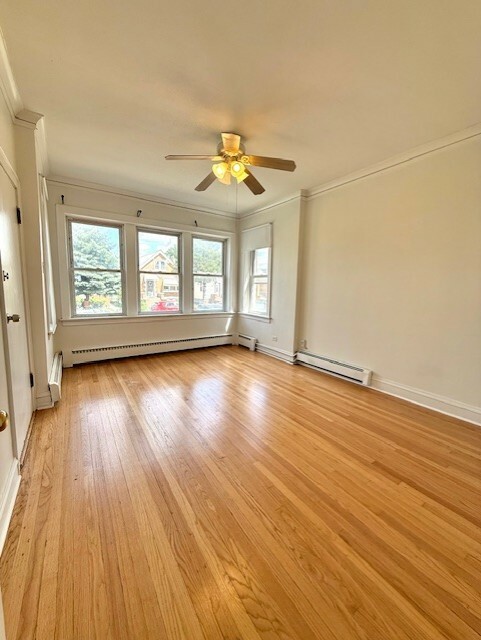 Property Photo: 4618 S Karlov Avenue 1 IL 60632