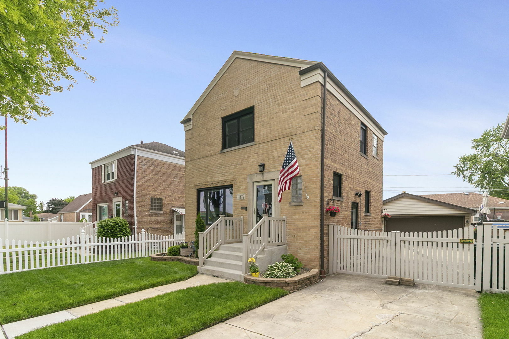 Property Photo: 11472 S Homan Avenue IL 60655