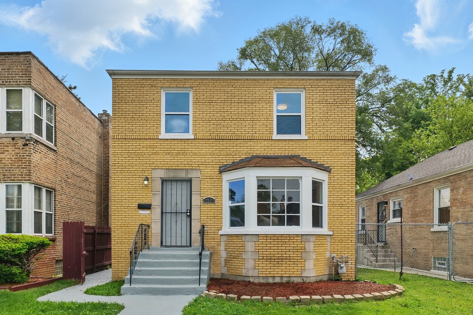Property Photo: 12137 S Perry Avenue IL 60628