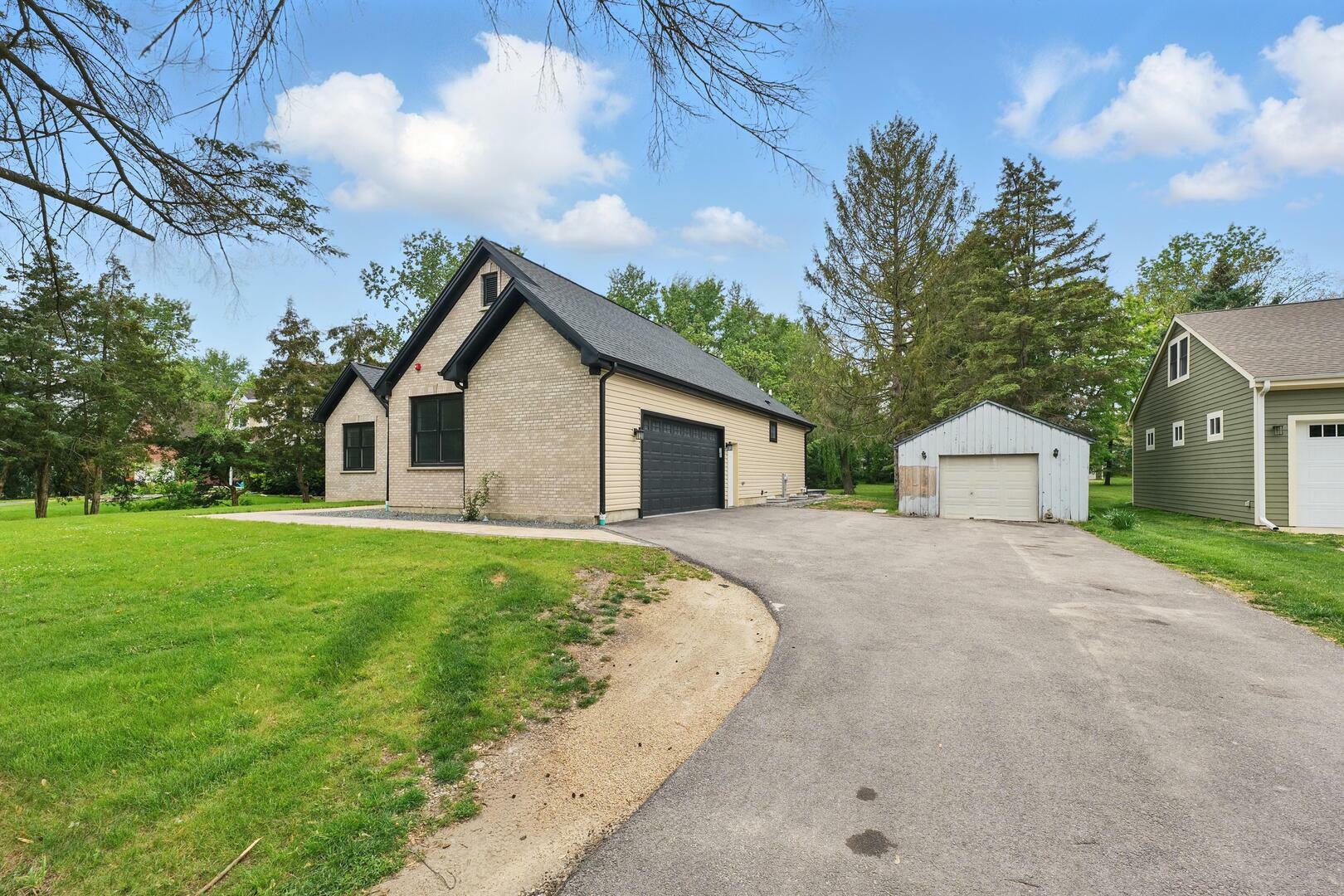 Property Photo: 3026 Jackson Drive IL 60004