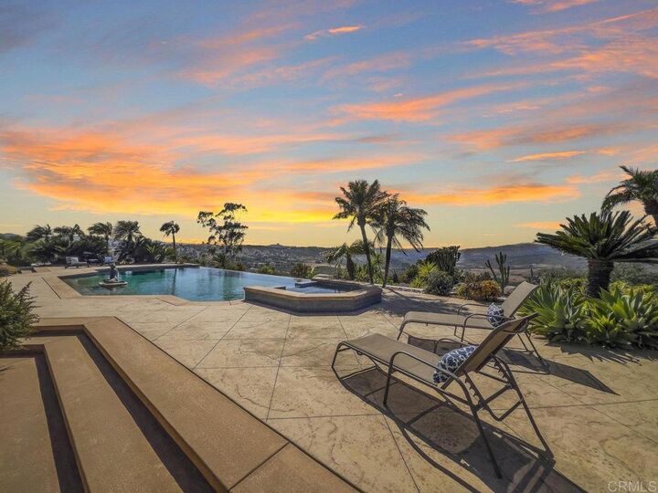 Property Photo: 31581 Larga Vista CA 92082