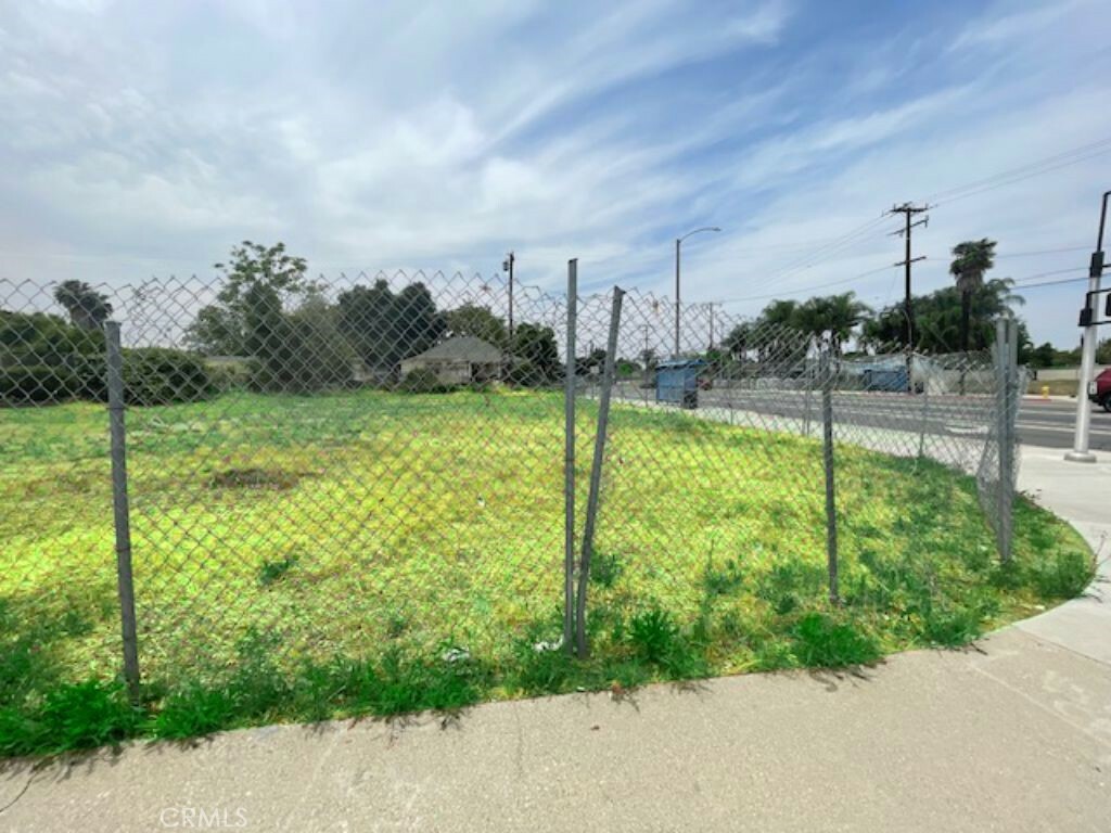 Property Photo:  796 Philadelphia Street  CA 91766 