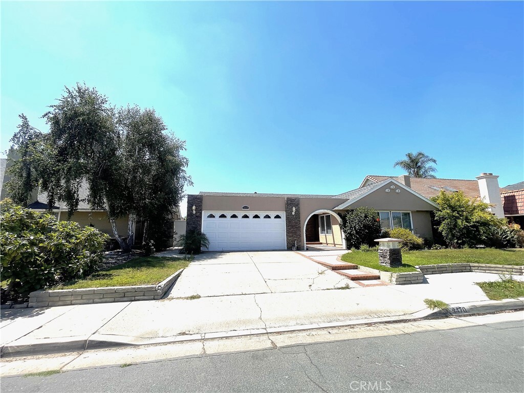 Property Photo: 4470 Avenida Granada CA 90630