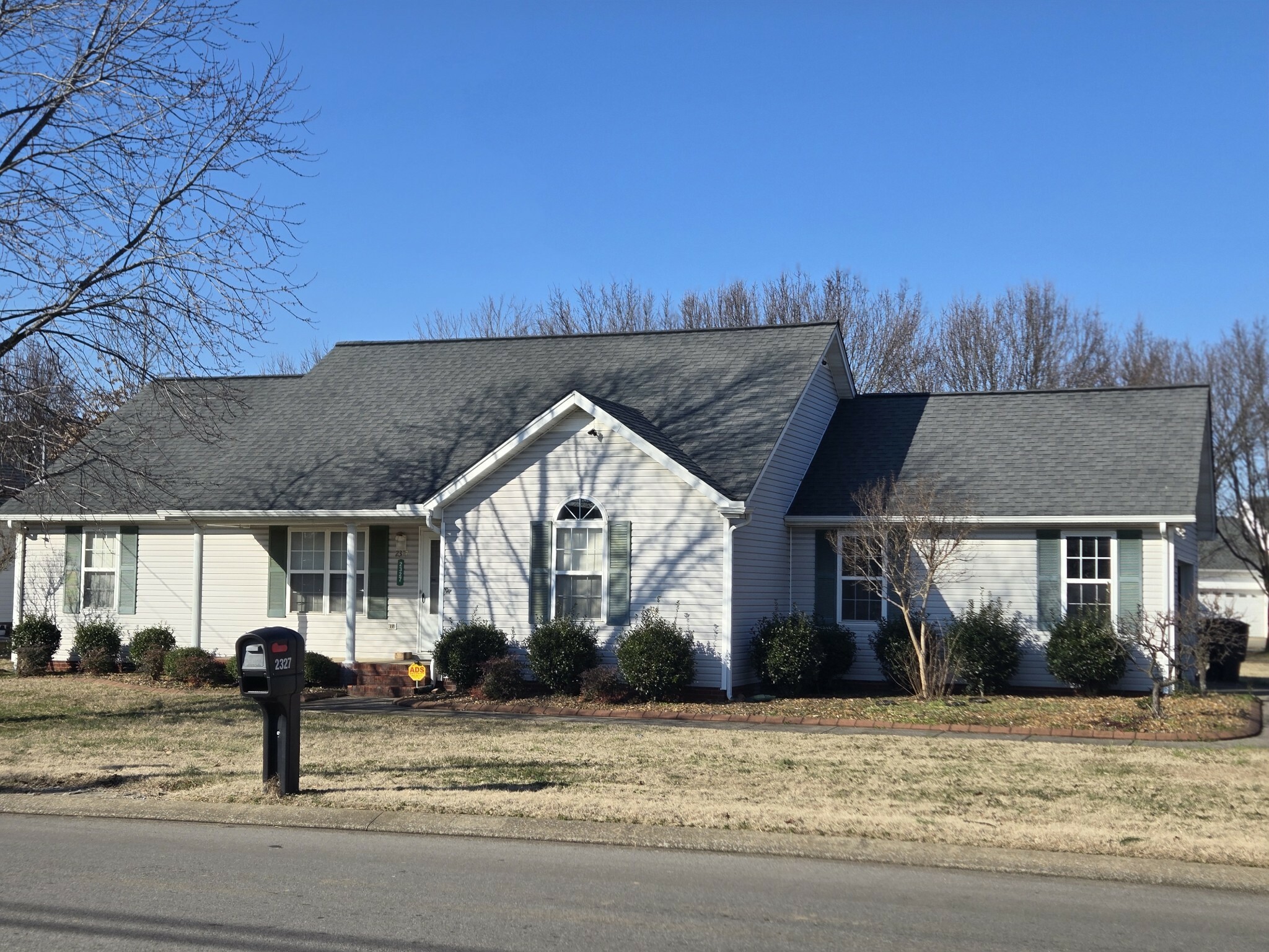 Property Photo: 2327 Gold Valley Dr TN 37130