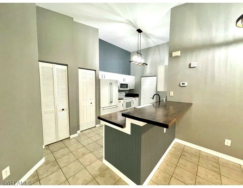 Property Photo: 27095 Matheson Avenue 208 FL 34135