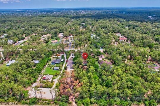 Property Photo: 5251 Boxwood Way FL 34116