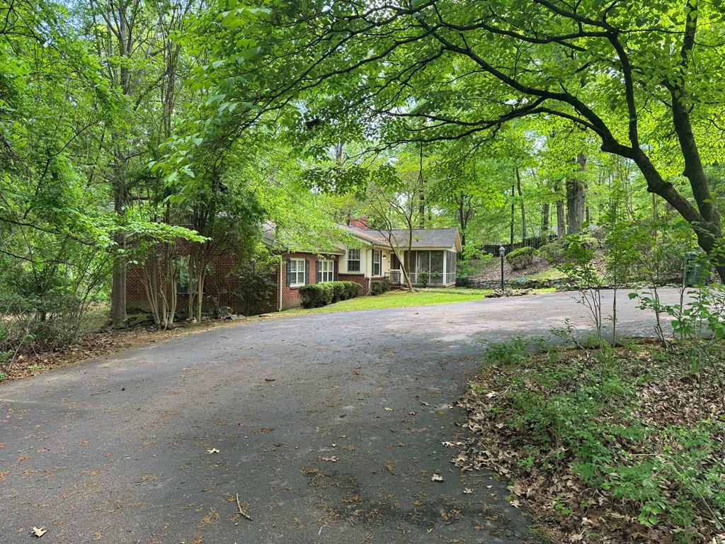 Property Photo: 104 Philip Rd. MS 38655