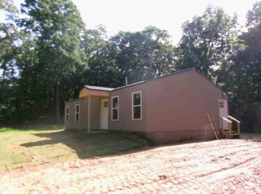 Property Photo:  260 County Road 742  AR 72401 