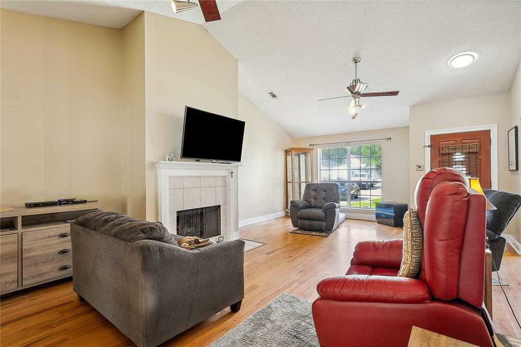 Property Photo:  320 Tracey Lane  LA 70460 