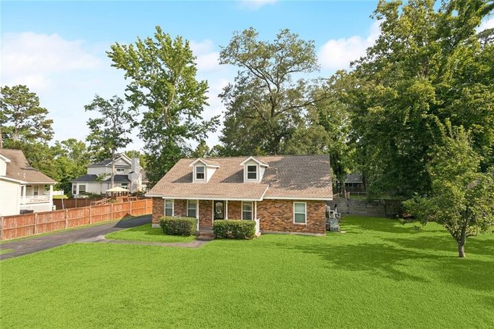 Property Photo: 203 Willow Circle LA 70471