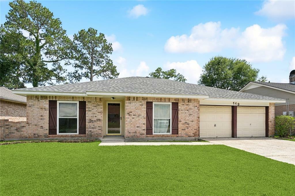 Property Photo: 119 N Queens Drive LA 70458