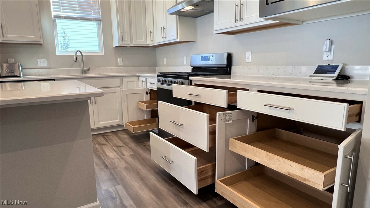 Property Photo:  8099 Brookview Lane  OH 44060 