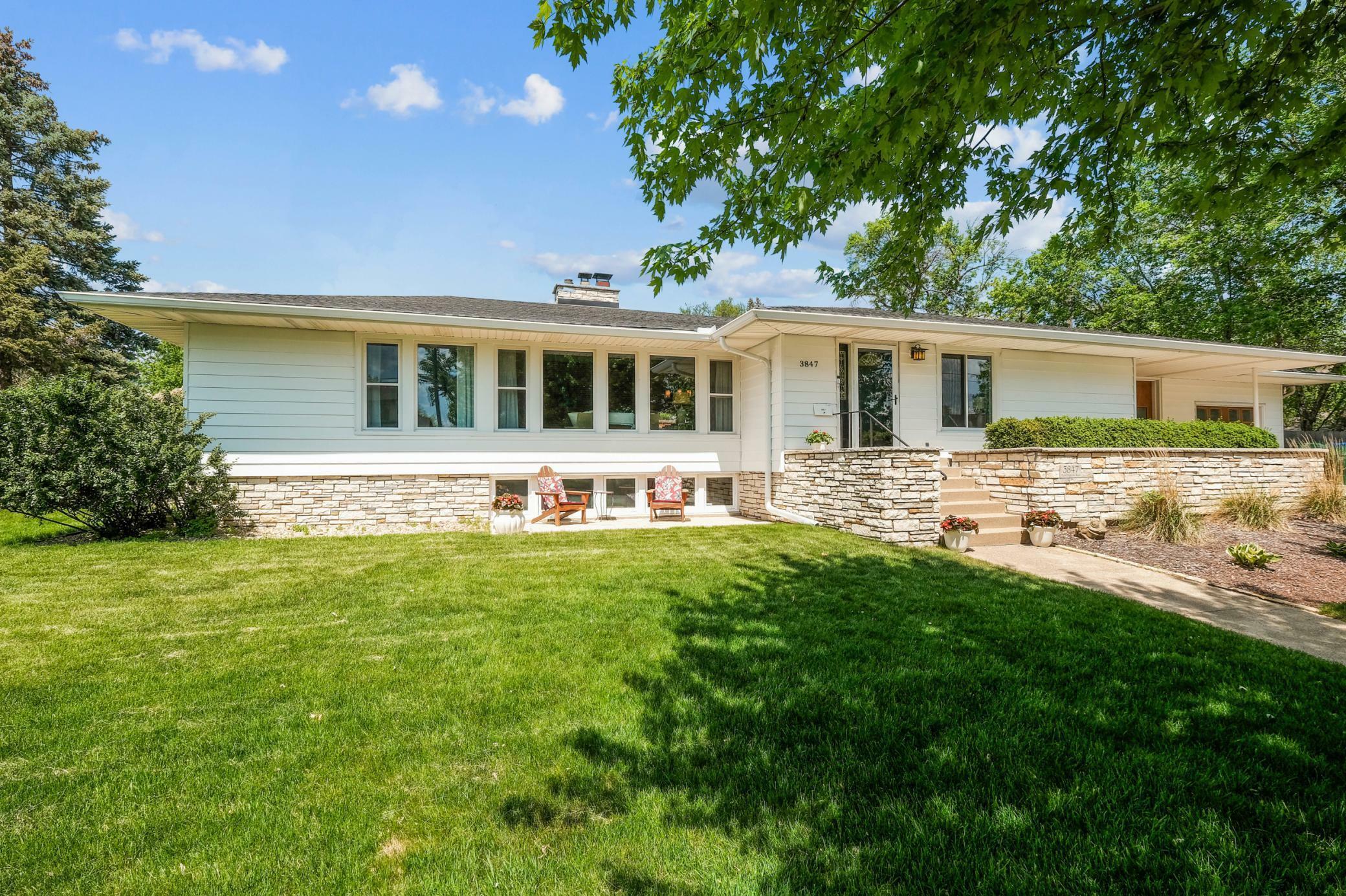 Property Photo: 3847 Huntington Avenue MN 55416