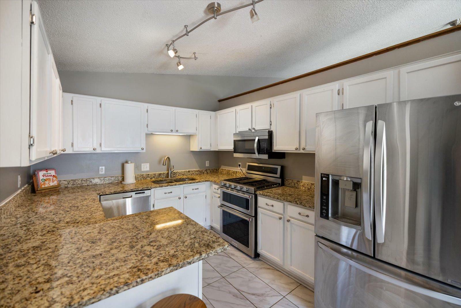 Property Photo: 20293 Hunter Court MN 55044