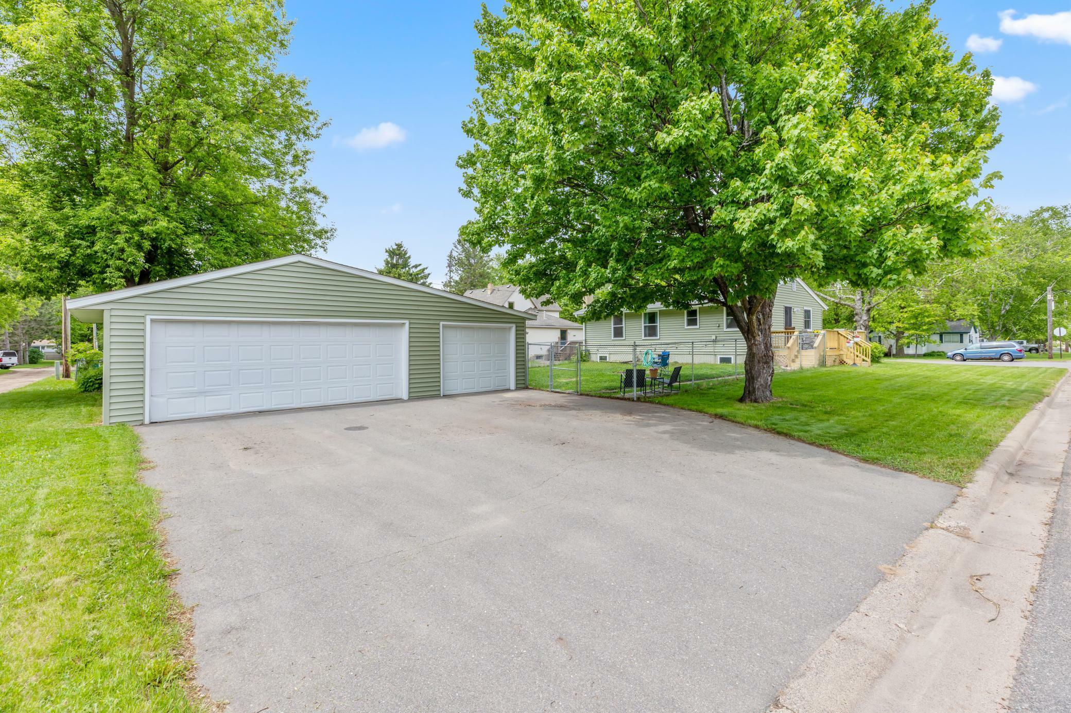 Property Photo: 1224 N Street NE MN 56401