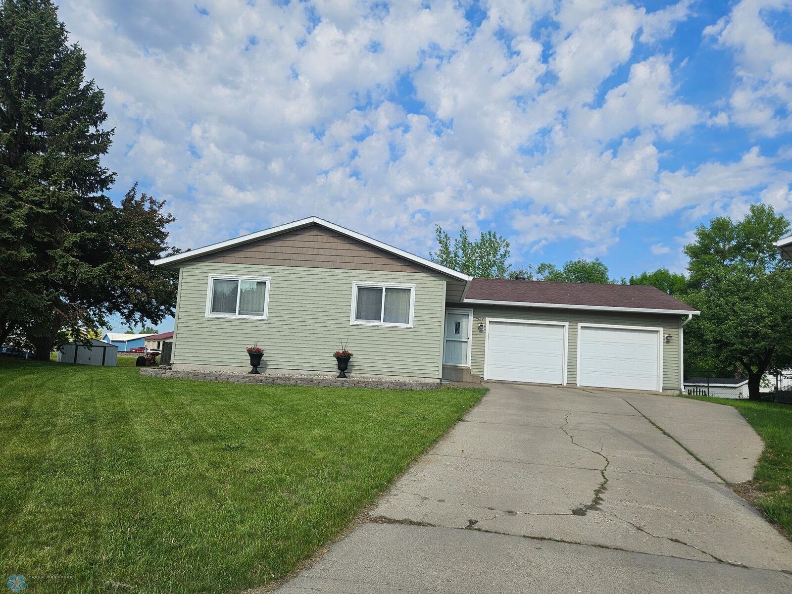 Property Photo:  2904 17th Avenue S  MN 56560 