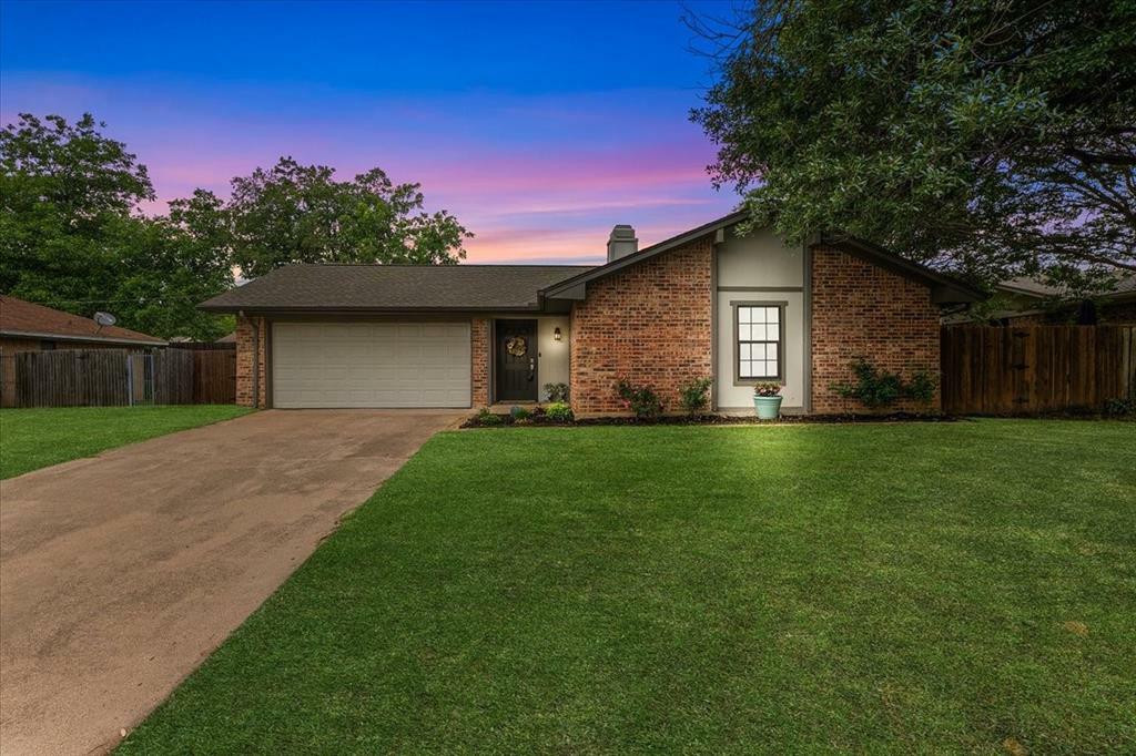Photo de la propriété: 1210 Kay Drive TX 76086