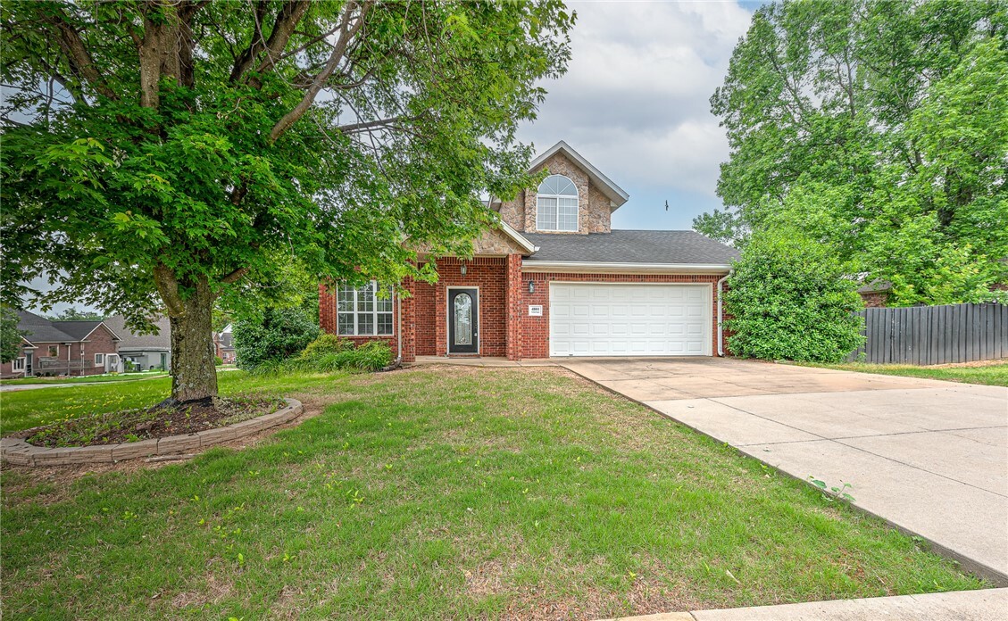 Property Photo: 4801 SW Golden Eagle Avenue AR 72713
