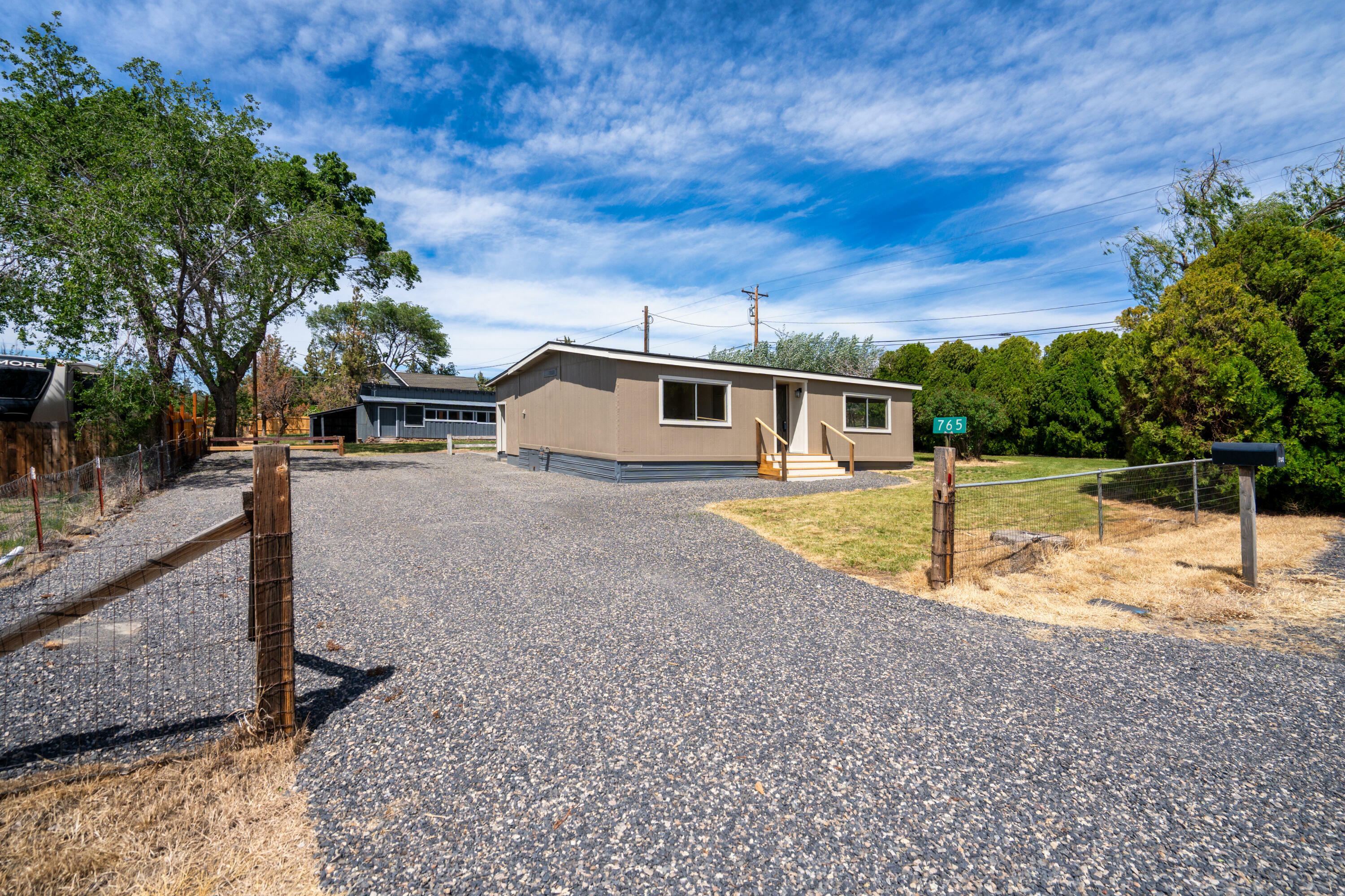 Property Photo: 765 F Avenue OR 97760