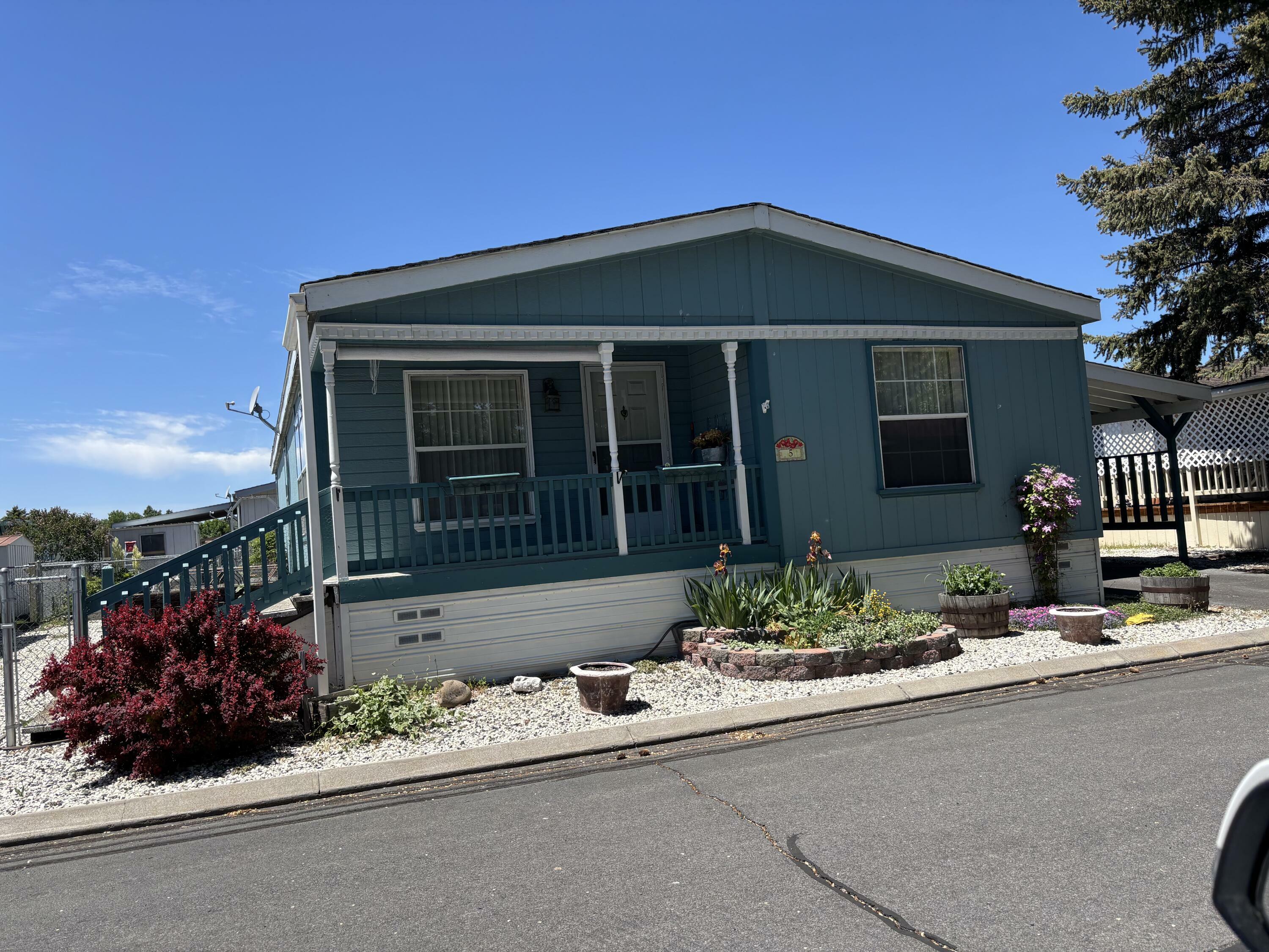 Property Photo: 4200 Summers Lane 5 OR 97603