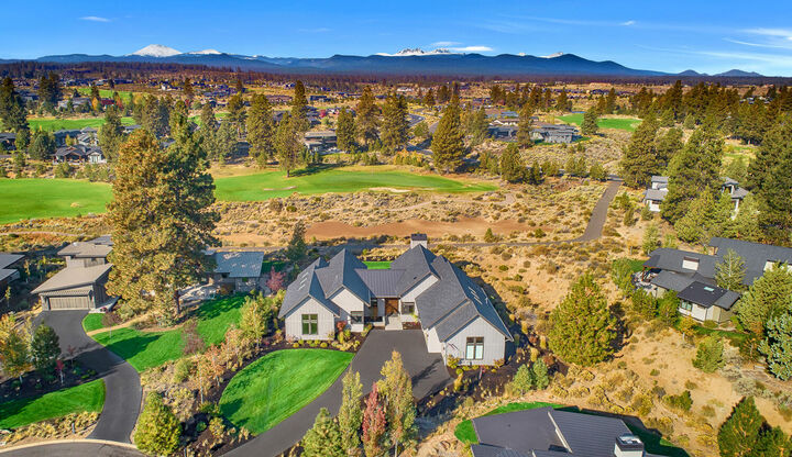 Property Photo:  19430 Randall Court  OR 97702 