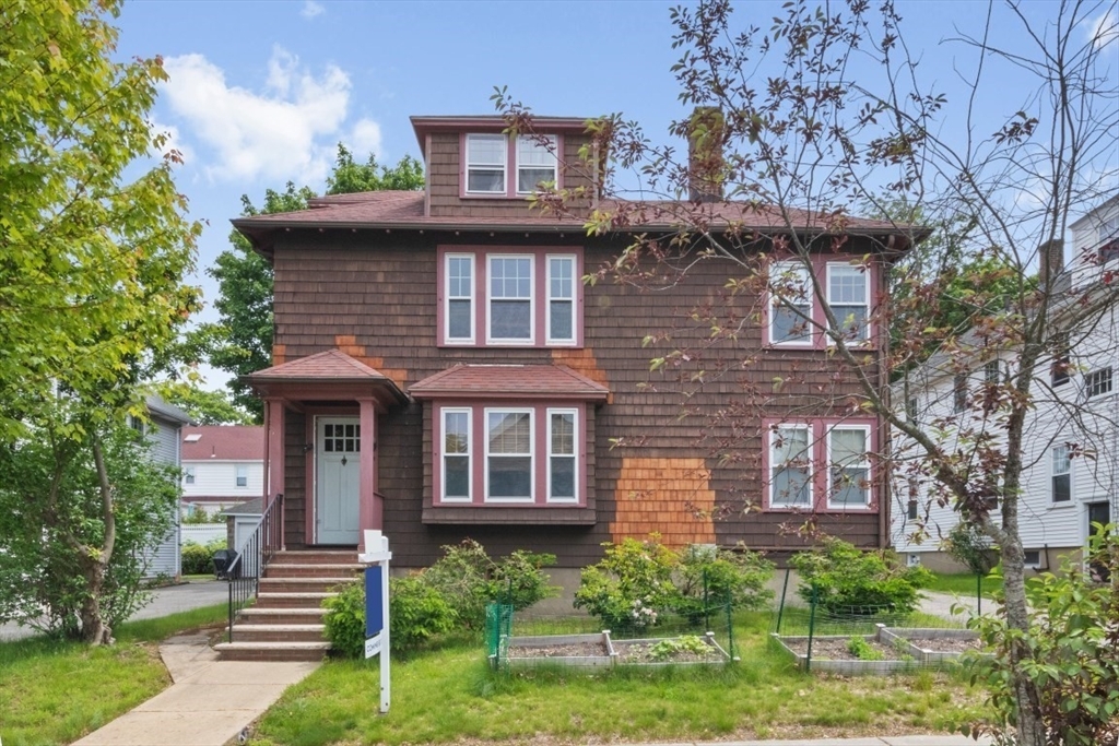 88 Poplar St  Watertown MA 02472 photo