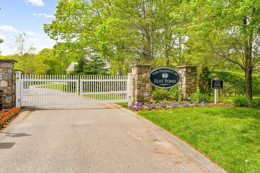 Property Photo:  29 Flat Pond Circle  MA 02649 