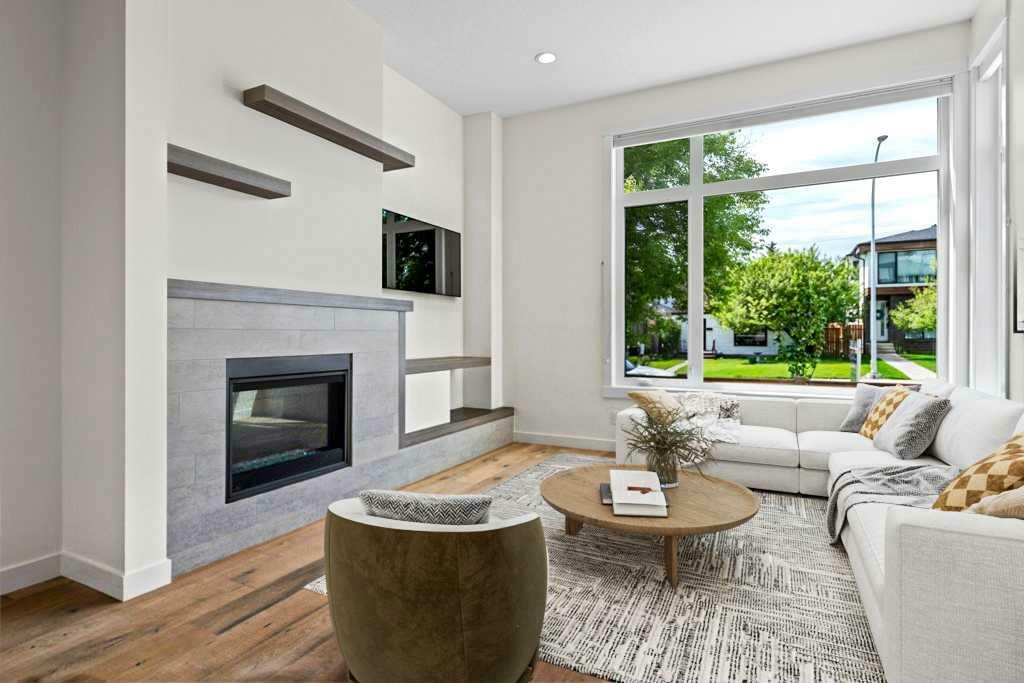 Photo de la propriété: 2206 24A Street SW 2 AB T3E 1V8