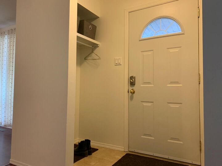Property Photo: 5215 6 Avenue 20 AB T7E 1K9