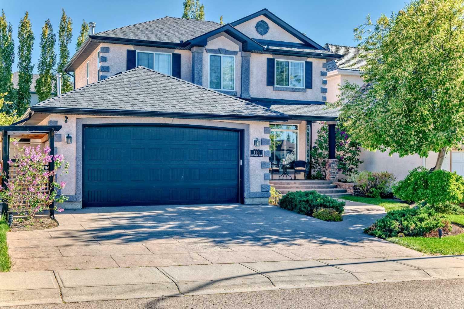 Property Photo: 116 Evergreen Way SW AB T2Y 3K8