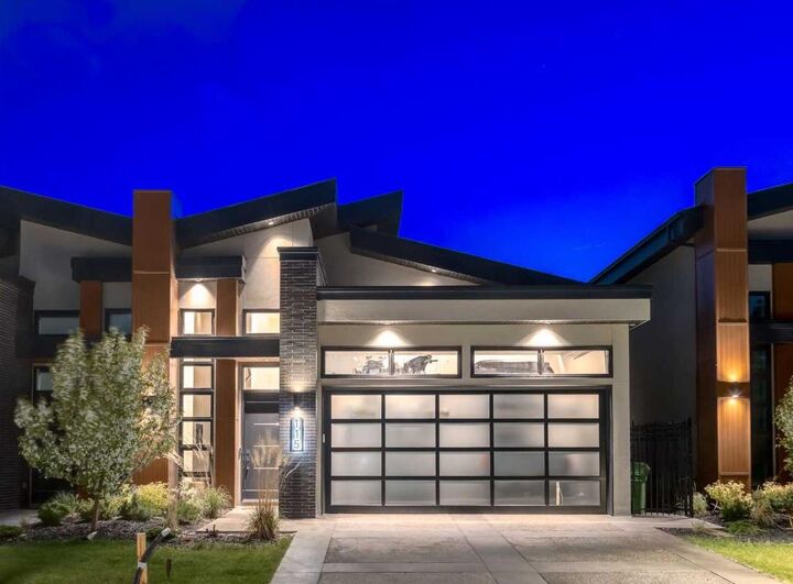 115 Elveden Court SW  Calgary AB T3H 2A9 photo