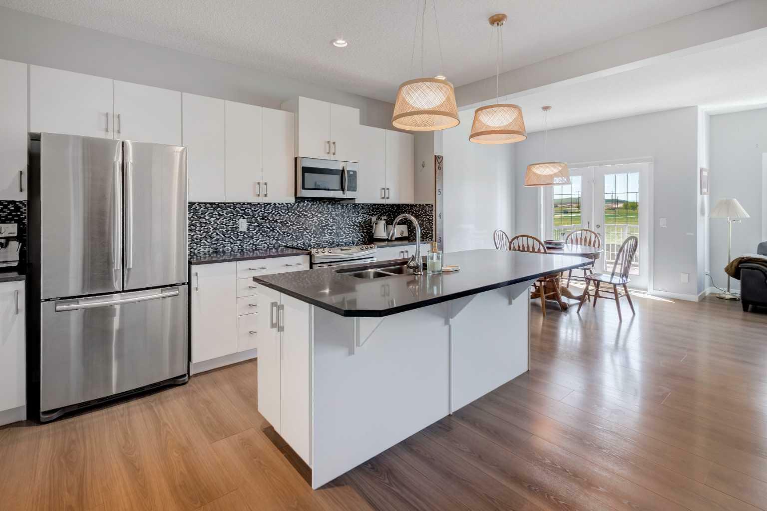 Photo de la propriété: 198 River Heights Crescent AB T4C 0V2