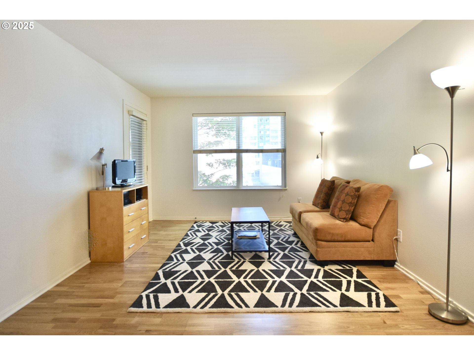 Property Photo:  1500 SW Park Ave 206  OR 97201 