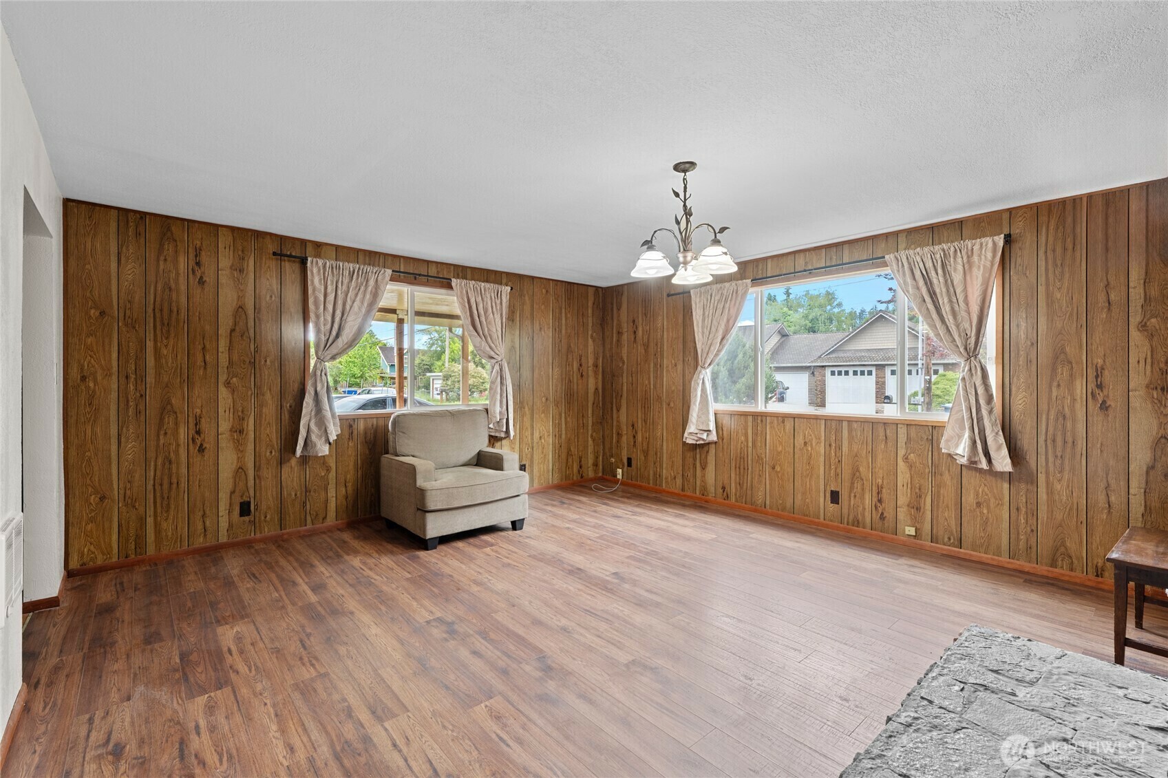 Property Photo: 1428 N 2nd Avenue WA 98626
