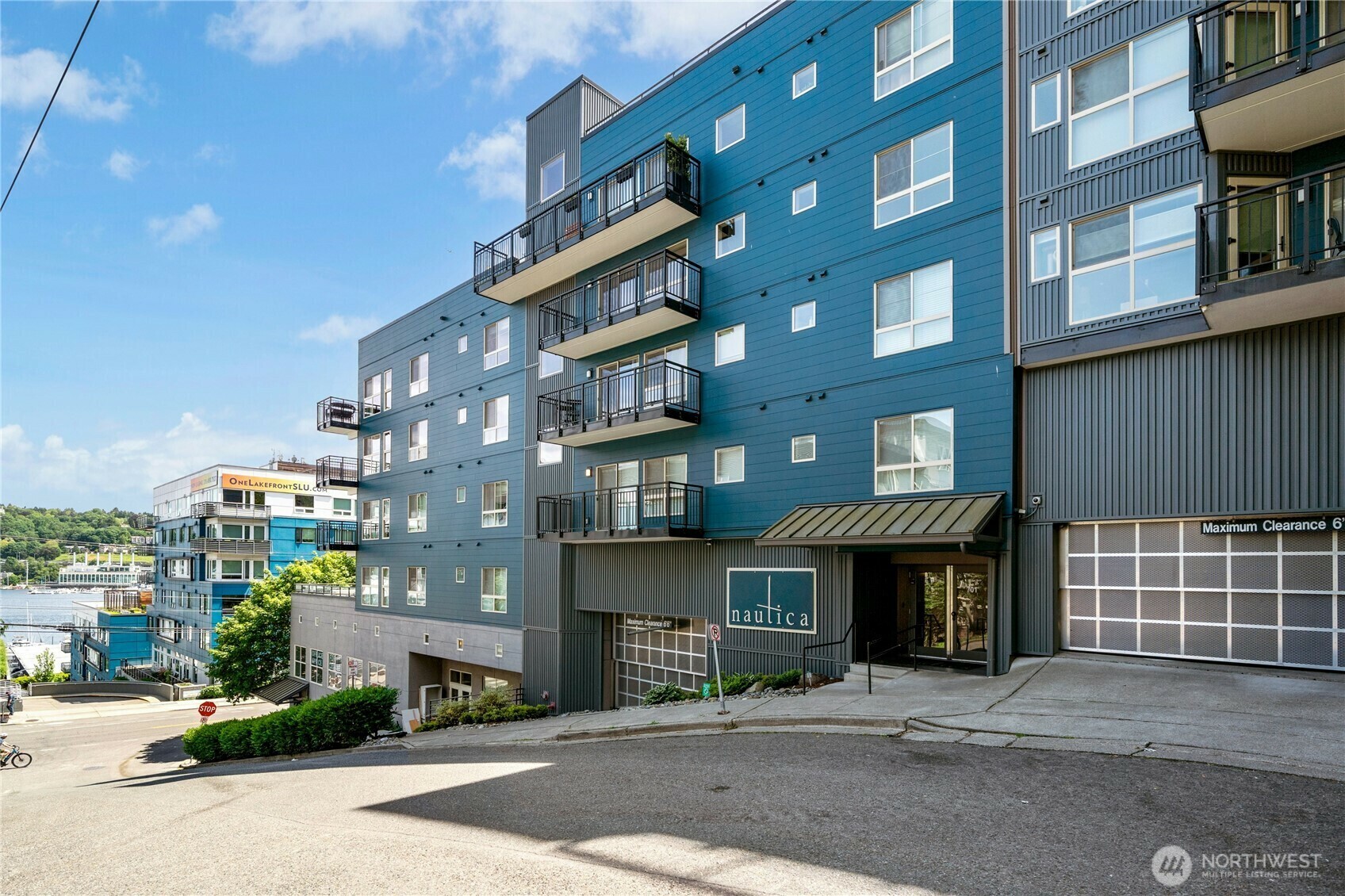 Property Photo: 701 Galer Street 808 WA 98109