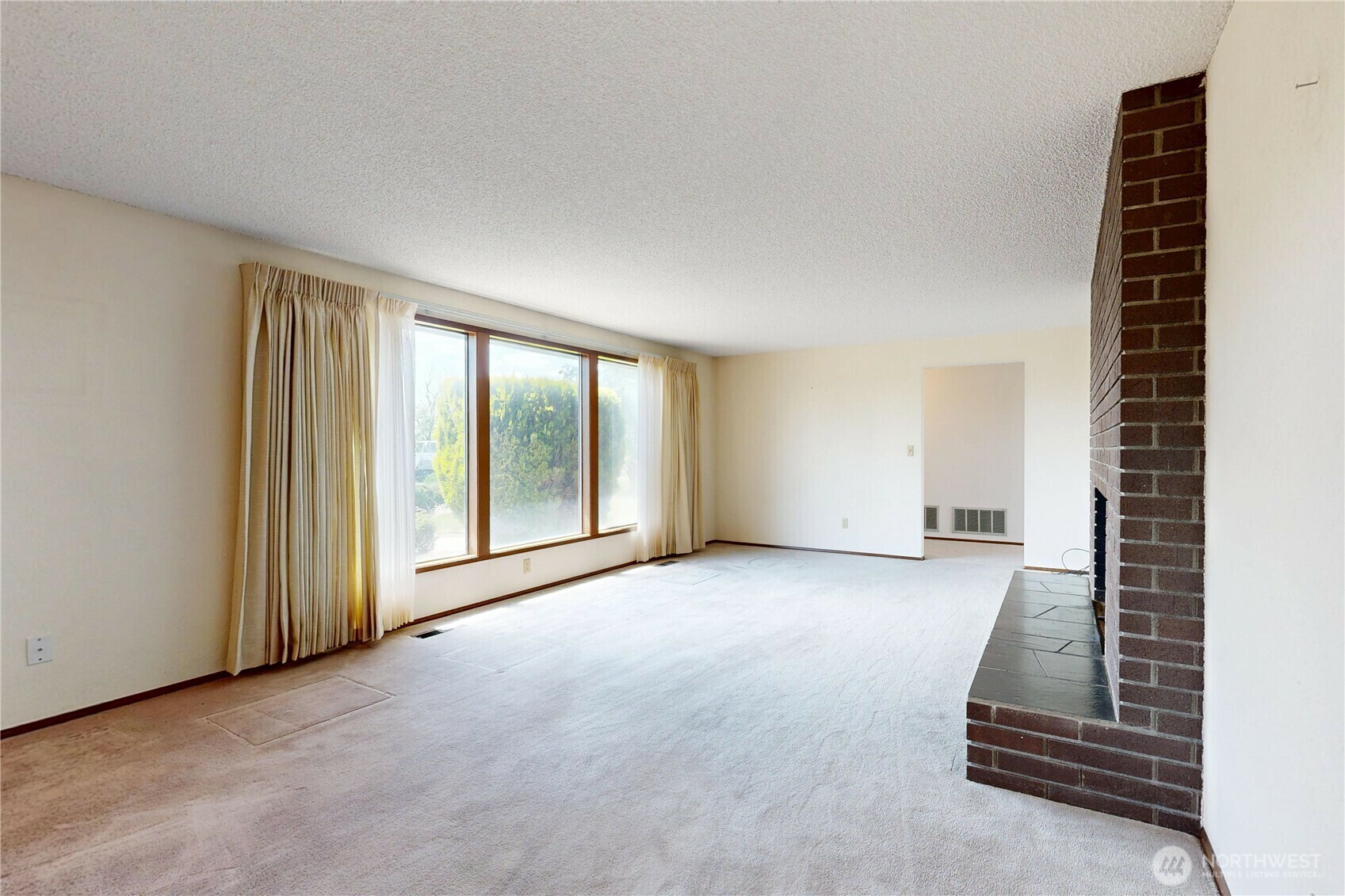 Property Photo: 1316 Mojonnier Road WA 99362