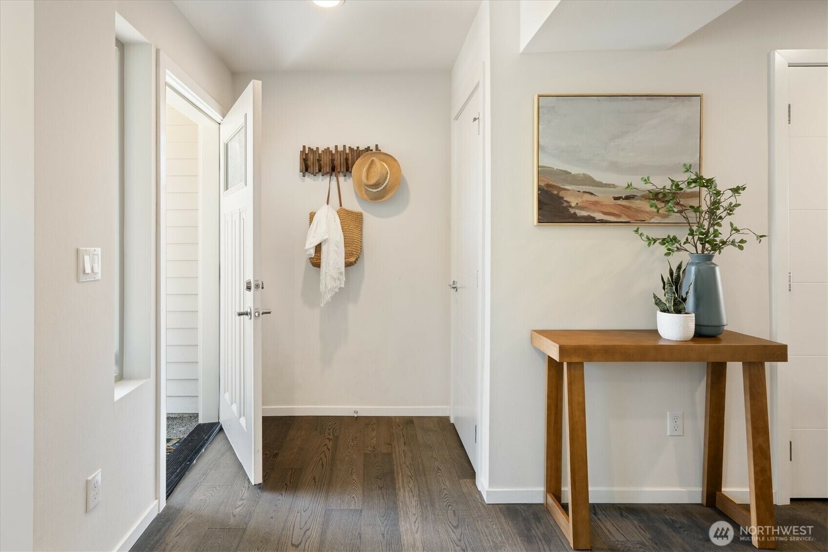 Property Photo: 7529 43rd Avenue S WA 98118