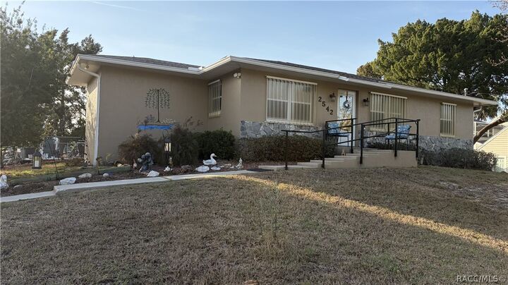 Property Photo: 2542 N Regatta Point FL 34429