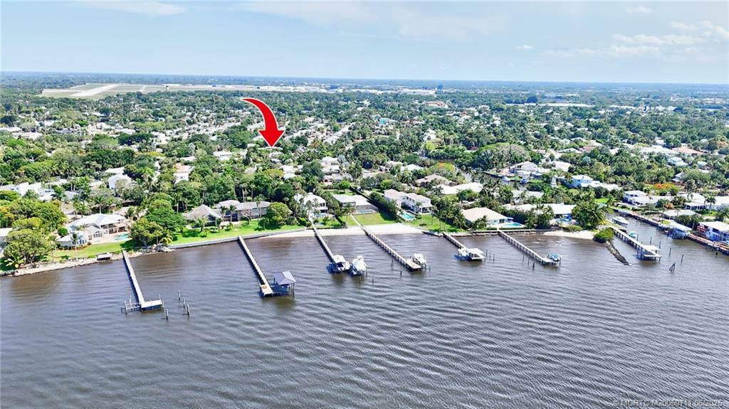 Property Photo: 314 SE Pelican Drive FL 34996