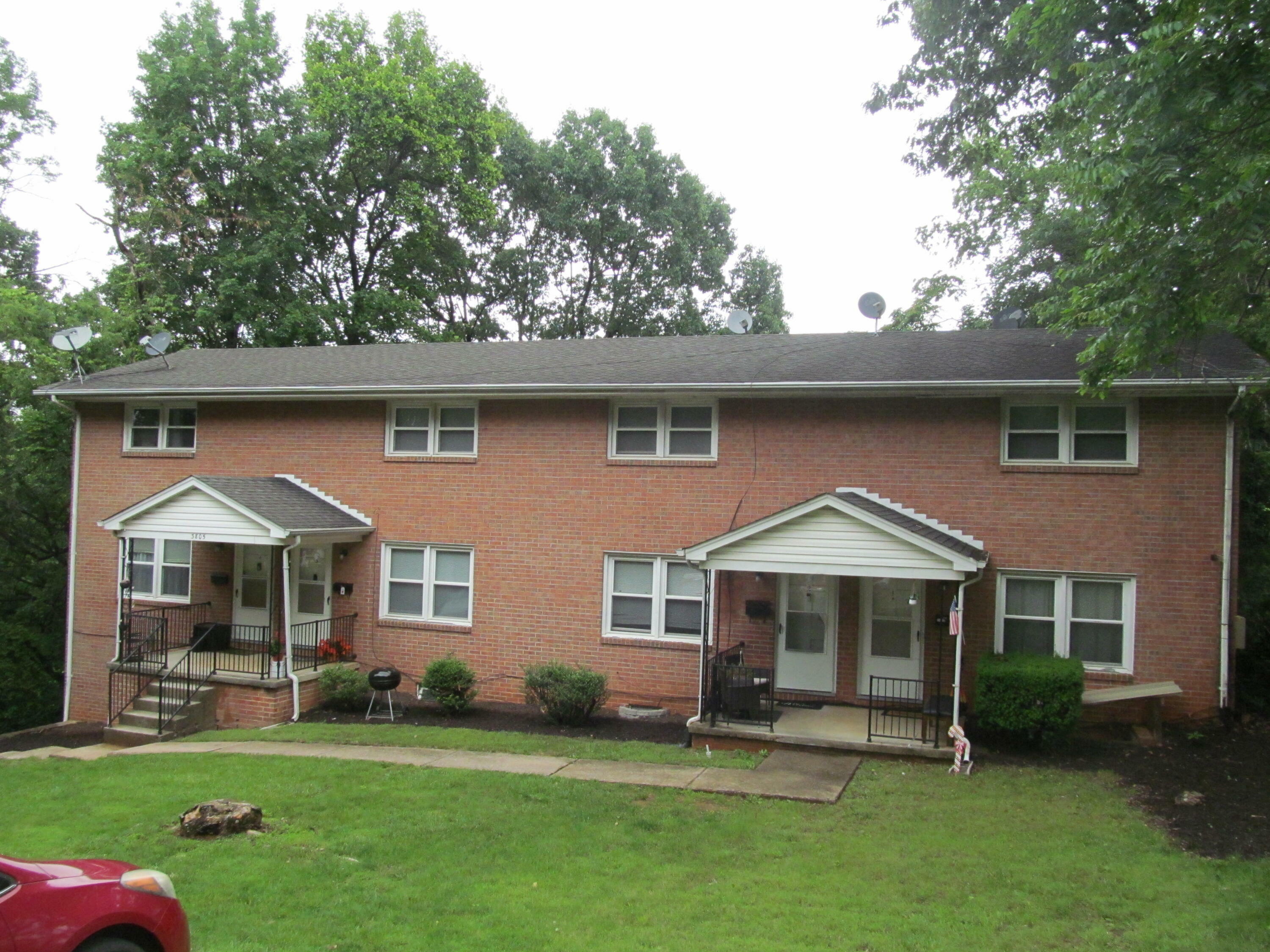 Property Photo: 3805 Grandview Ave NW VA 24012